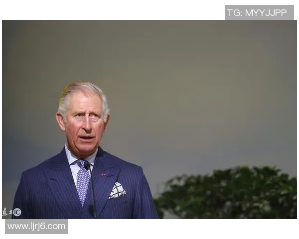 非洲足球明星节俭生活背后故事揭秘 如何在奢华与简朴之间找到平衡